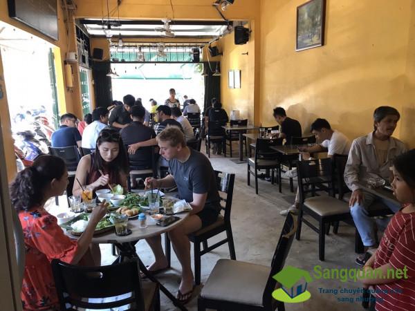 Cần sang nhanh quán ăn - cafe đối diện bệnh viện 115, bên cạnh trường đại học Huflit và sân banh Kỳ Hòa quận 10.