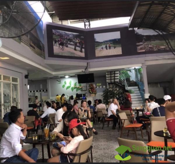 Sang quán cafe view cực đẹp ngay góc ngã tư, gần chung cư Nhất Lan và bệnh viện Quốc Ánh.