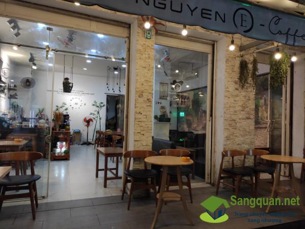 Sang quán cafe