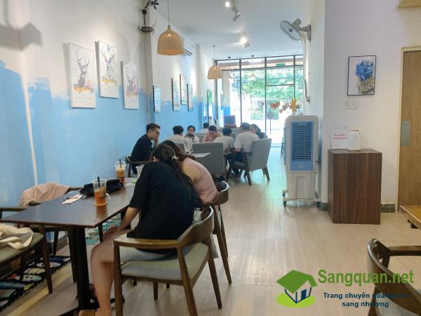 Sang quán cafe