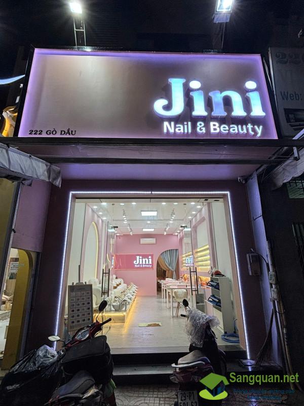 Cần Sang Nhượng Tiệm Nail Ở Quận Tân Phú