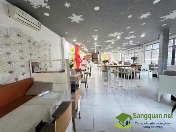 Sang quán cafe
