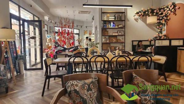 Sang quán cafe