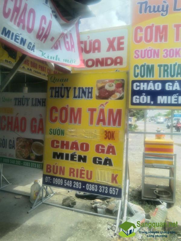 Sang quán cơm