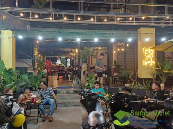 Sang quán cafe