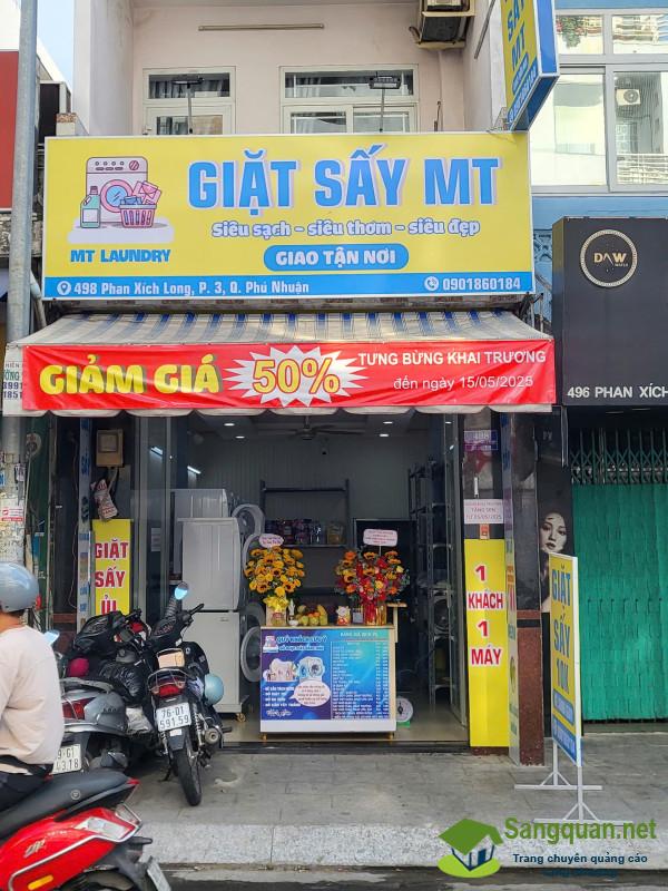 Sang tiệm giặt ủi
