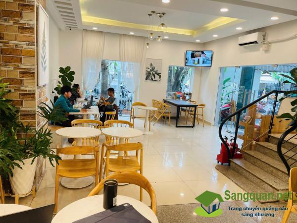 Sang quán cafe