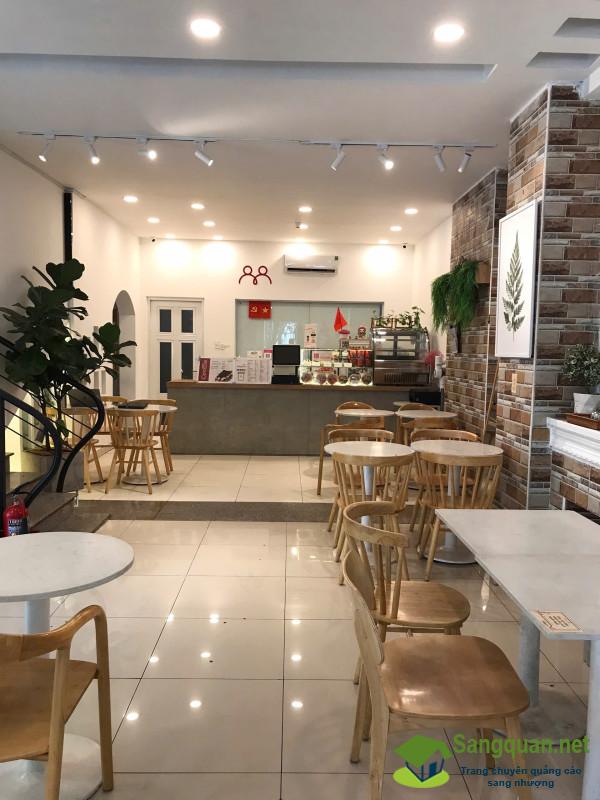 Sang quán cafe