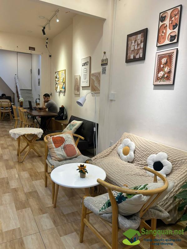 Sang quán cafe