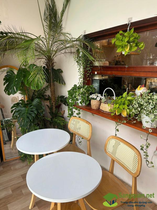 Sang quán cafe