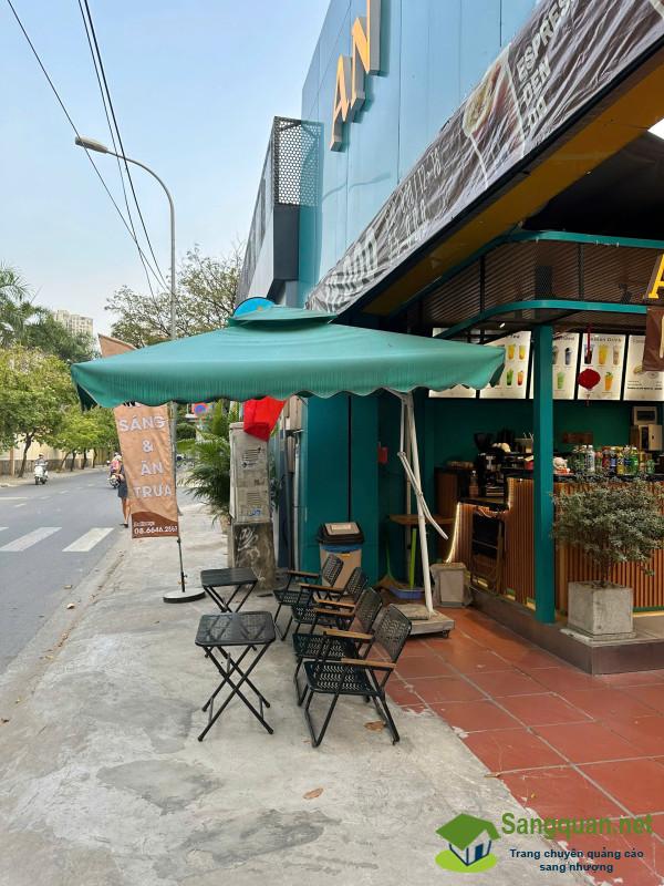 Sang quán cafe