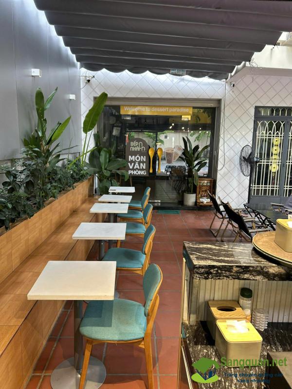 Sang quán cafe