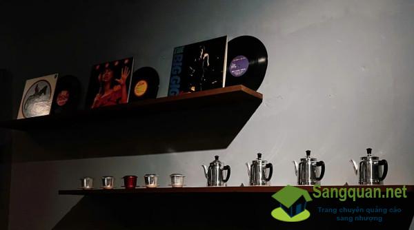 Sang quán cafe