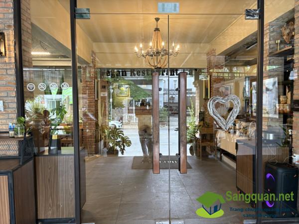 Sang nhà hàng Sang nhà hàng