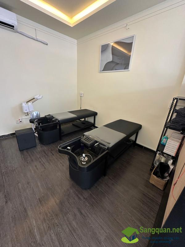 Sang tiệm tóc - nail