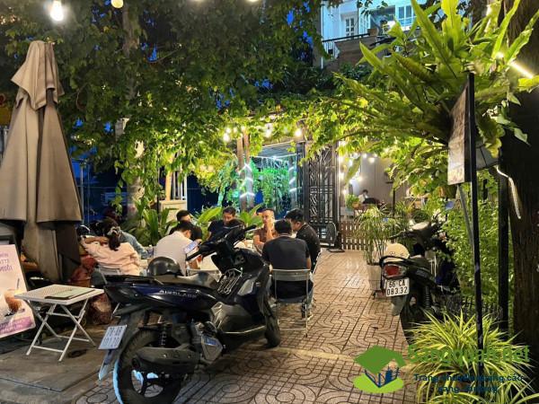Sang Nhượng Quán Cà Phê Ở Bình Thạnh