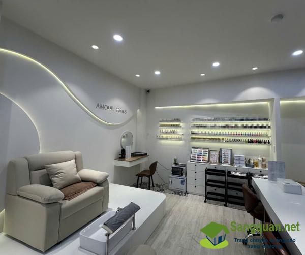 Sang tiệm tóc - nail