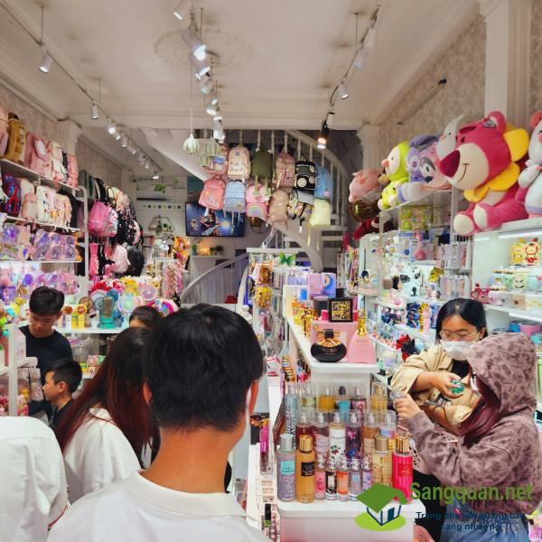 Sang nhượng cửa hàng