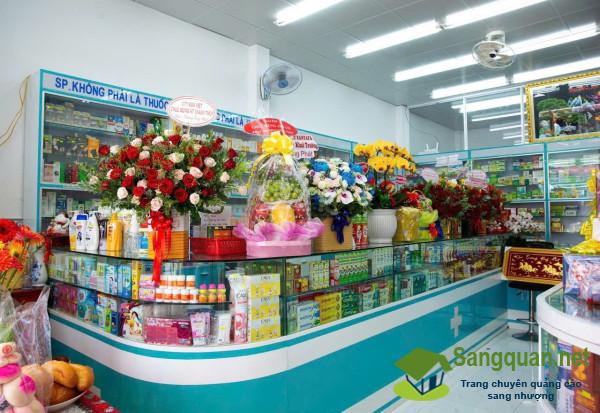 Sang nhà thuốc tây