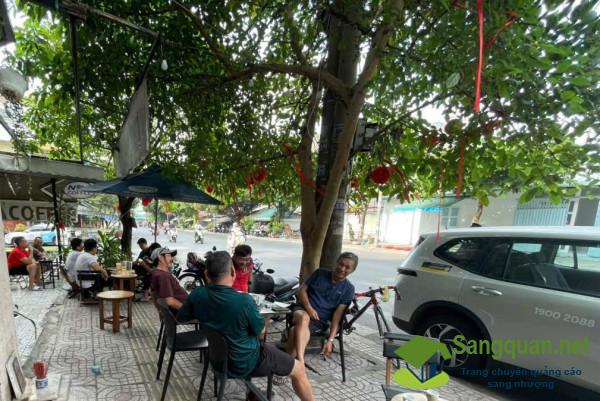 Sang quán cafe
