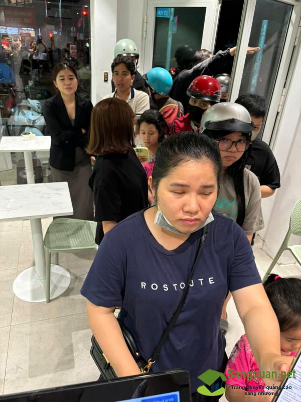 Sang quán cafe